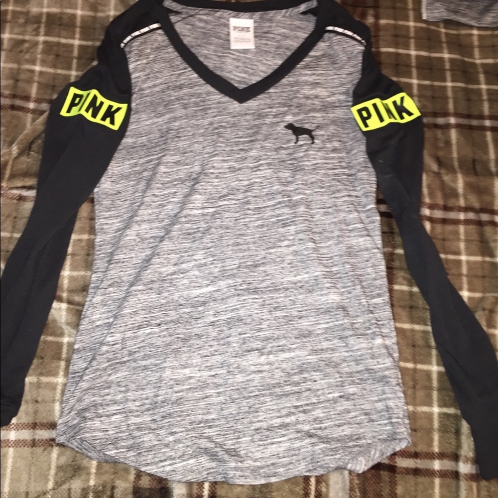 Long Sleeve VS Tee